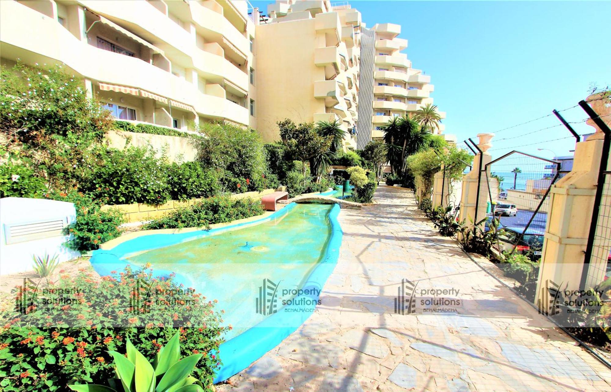 Benalbeach 1010 - Vista Al Mar - Piscina Todo El Ano - Primera Linea De Playa Benalmádena Extérieur photo