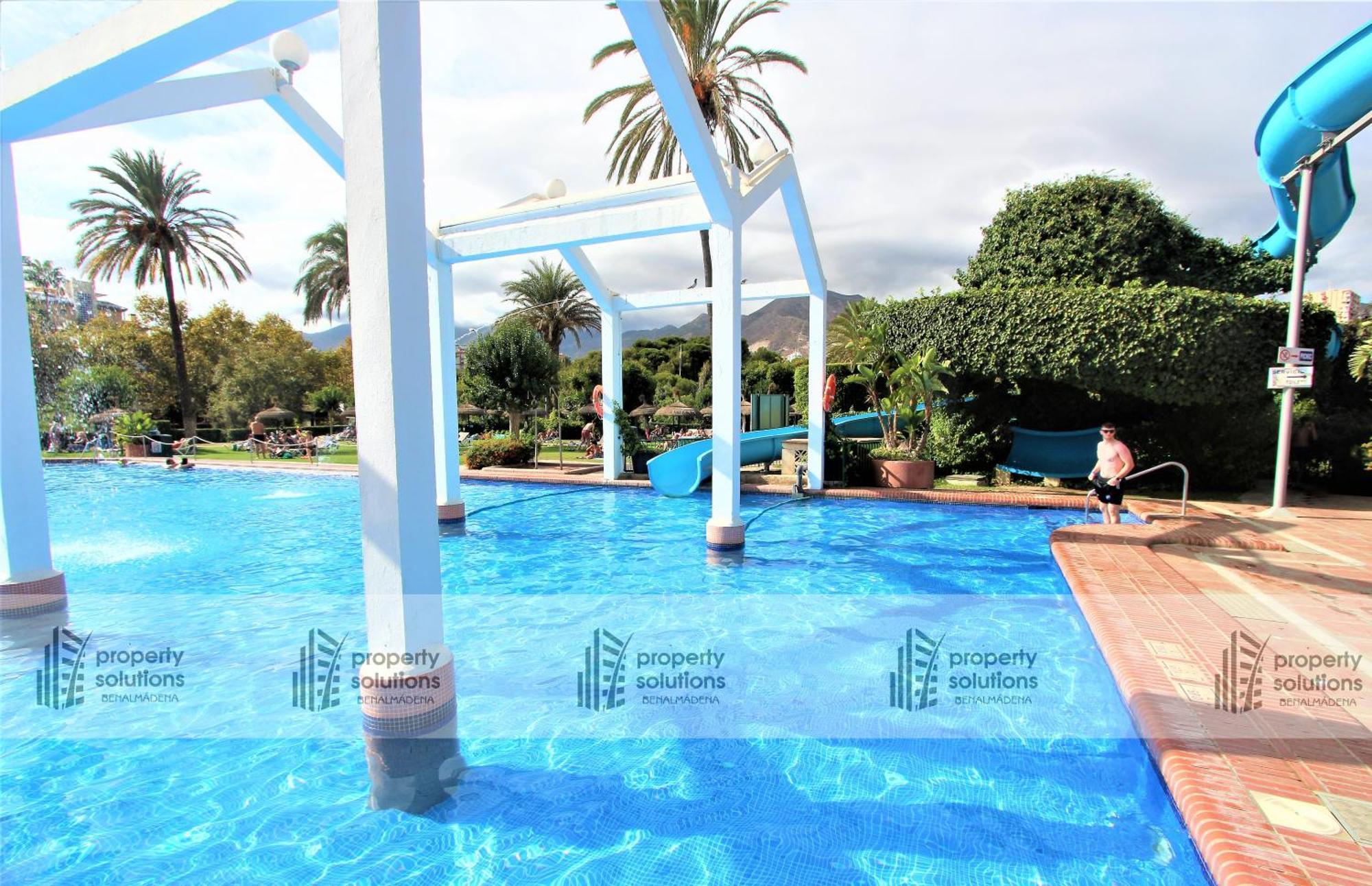 Benalbeach 1010 - Vista Al Mar - Piscina Todo El Ano - Primera Linea De Playa Benalmádena Extérieur photo