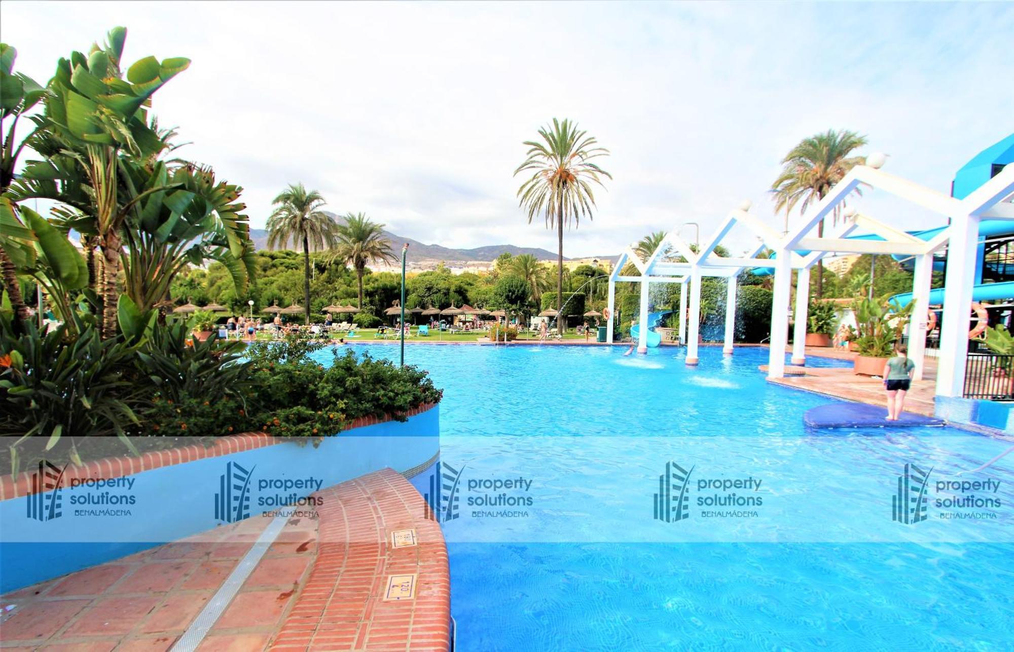 Benalbeach 1010 - Vista Al Mar - Piscina Todo El Ano - Primera Linea De Playa Benalmádena Extérieur photo