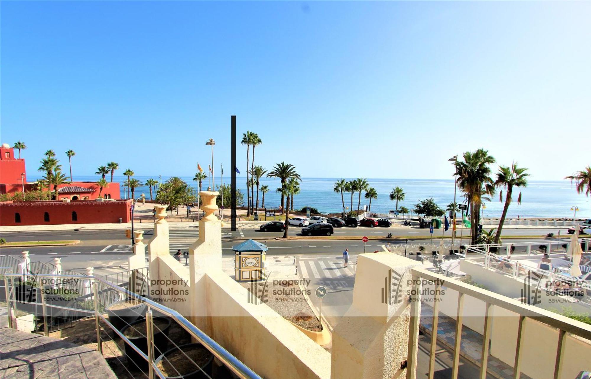 Benalbeach 1010 - Vista Al Mar - Piscina Todo El Ano - Primera Linea De Playa Benalmádena Extérieur photo